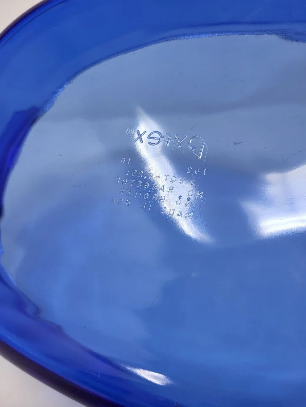 Pyrex #702 2.5 Quart Cobalt Blue Oval Casserole Baking Dish Vintage Glass